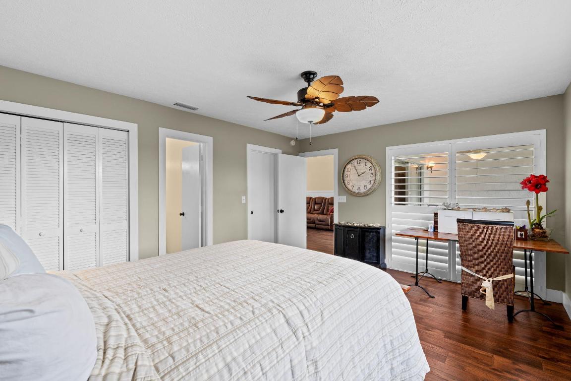 KINGSWOOD CONDO - Residential