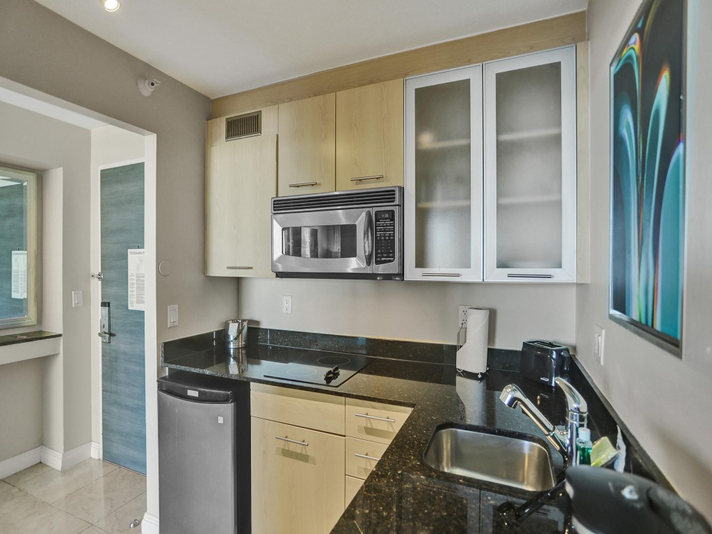 GALLERY ONE CONDO - Residential