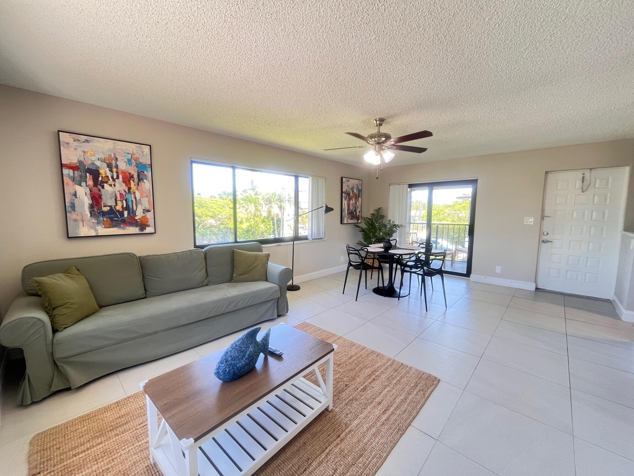 DELRAY MNR - Residential Lease