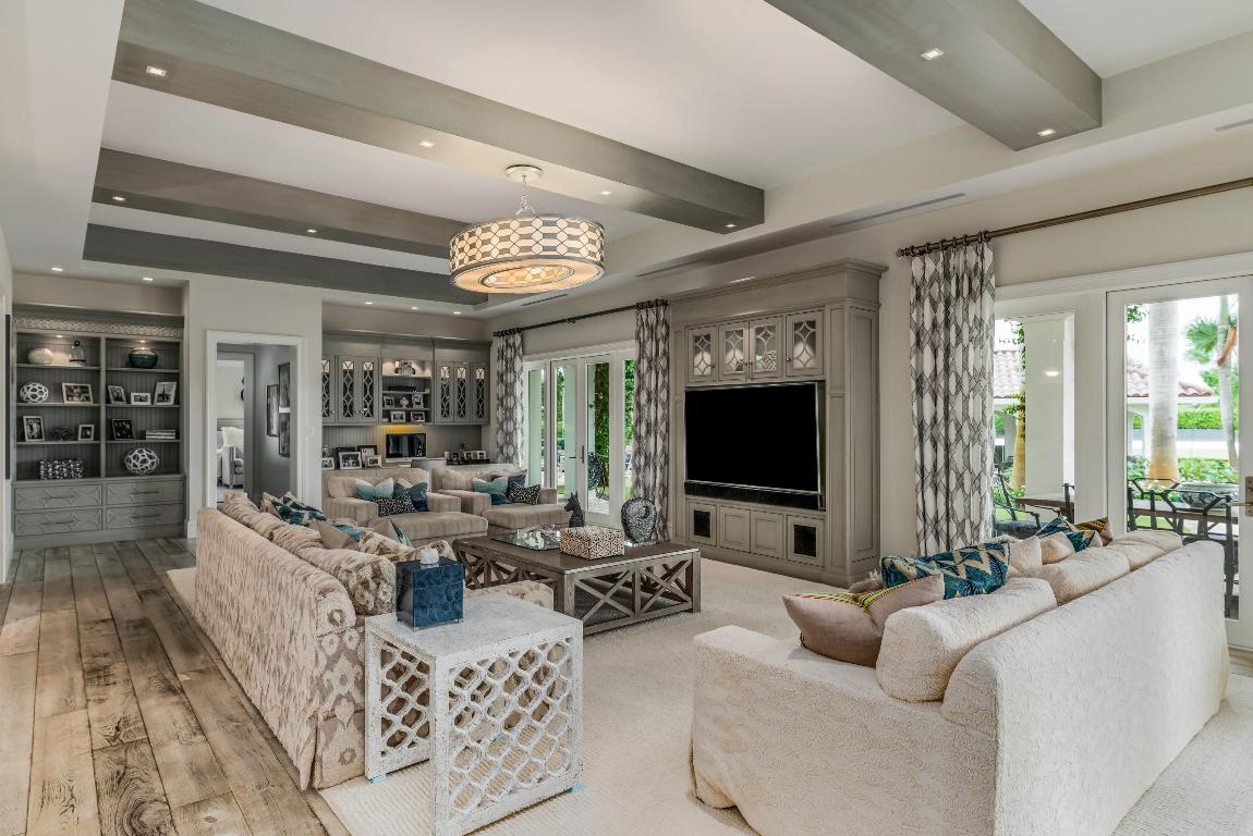 SADDLE TRAIL PARK OF WELLINGTON - Residential