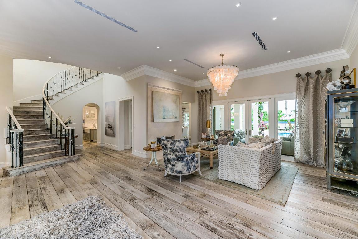 SADDLE TRAIL PARK OF WELLINGTON - Residential