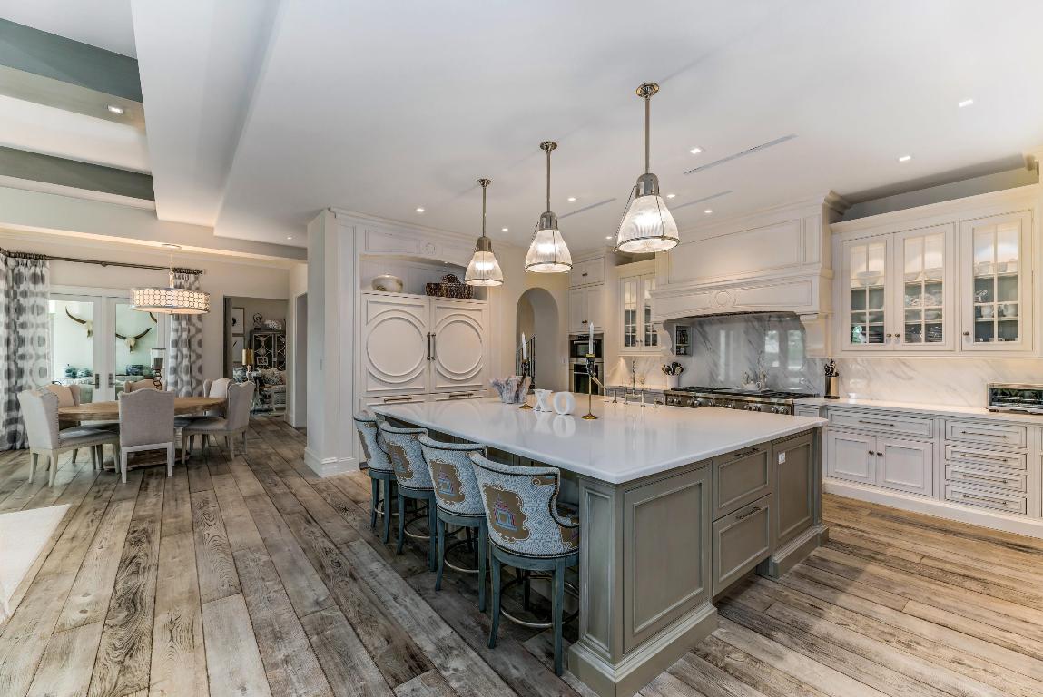 SADDLE TRAIL PARK OF WELLINGTON - Residential