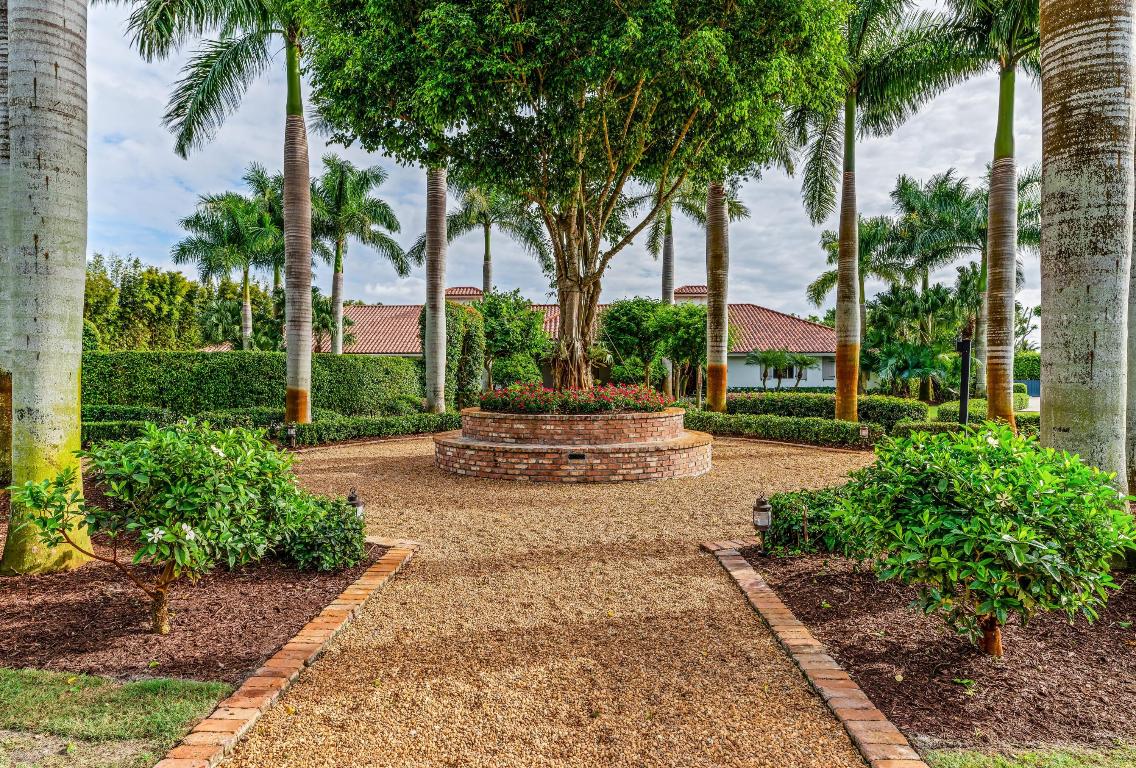 SADDLE TRAIL PARK OF WELLINGTON - Residential