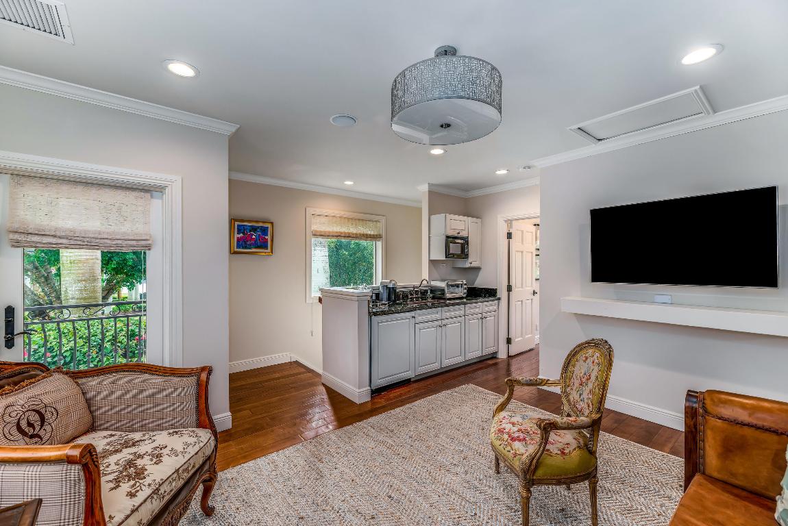 SADDLE TRAIL PARK OF WELLINGTON - Residential