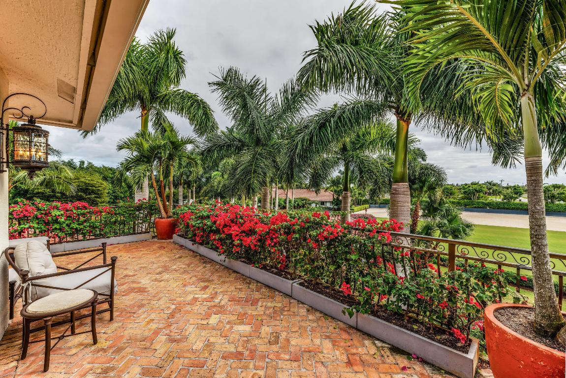 SADDLE TRAIL PARK OF WELLINGTON - Residential