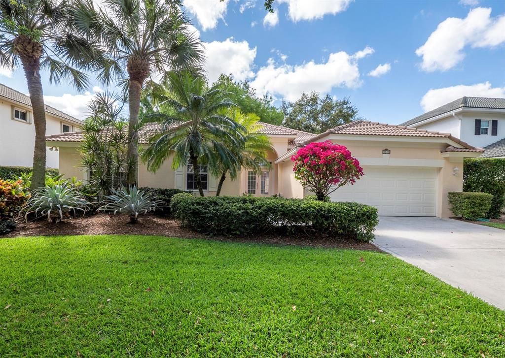 Photo of 1073 Egret Circle N, Jupiter, FL 33458 (MLS # R10700264)