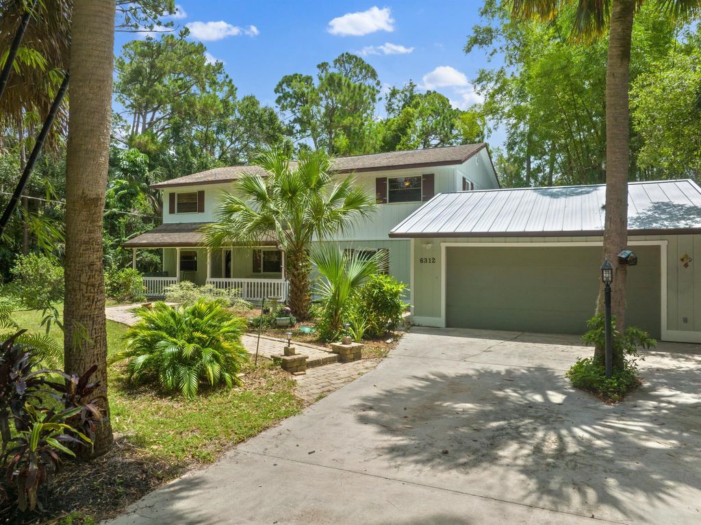 Photo of 6312 Drawdy Parkway, Fort Pierce, FL 34951 (MLS # R10909823)