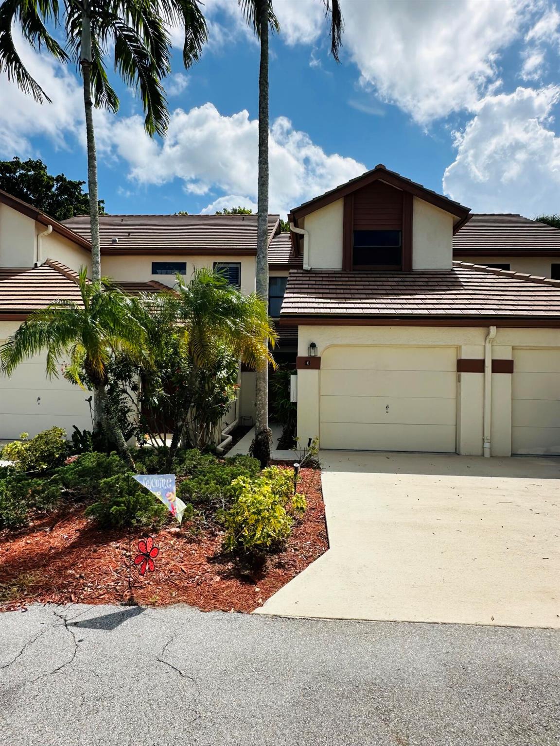 SHORES AT WELLINGTON 3 CO - Residential Lease