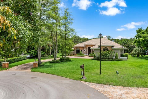 Tiny photo for 7520 NW 50th Court, Coral Springs, FL 33067 (MLS # B26036109)