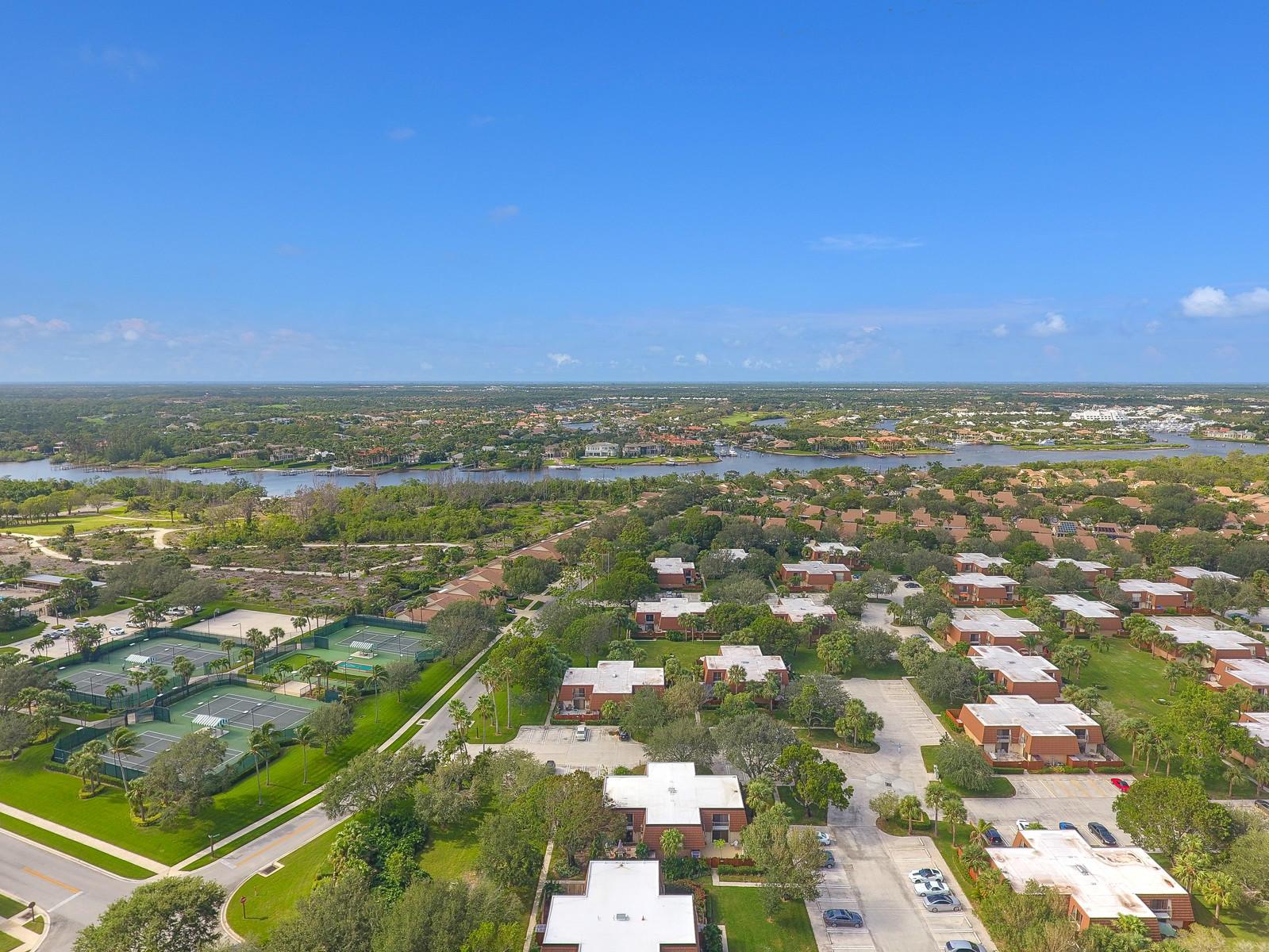 RIVER - Residential Lease