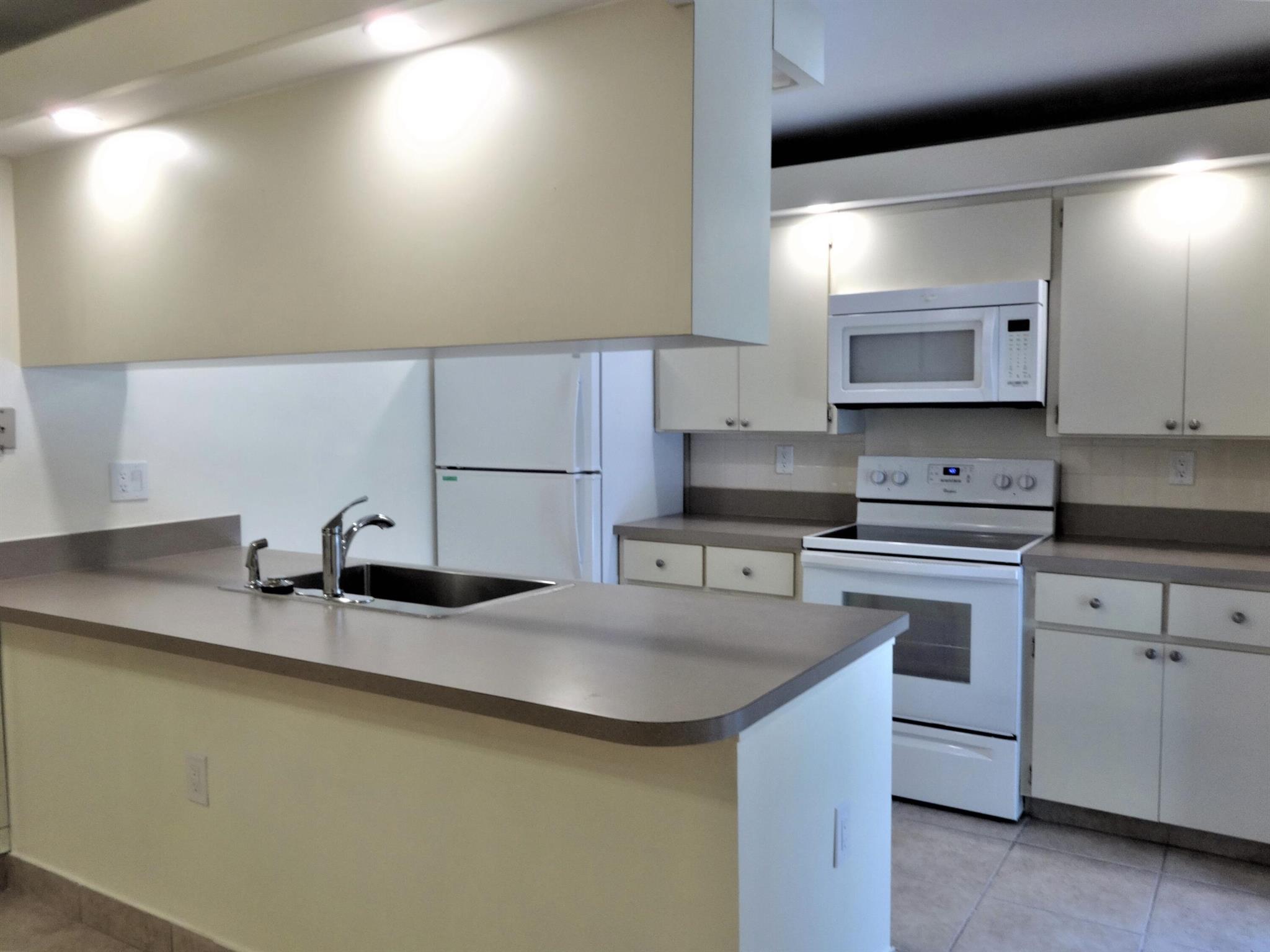 RIVER - Residential Lease