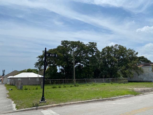 LINCOLN PARK NO 2 - Residential