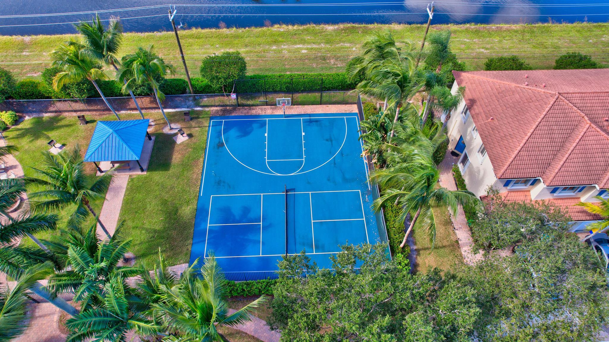 QUANTUM PARK TOWNHOMES - Residential