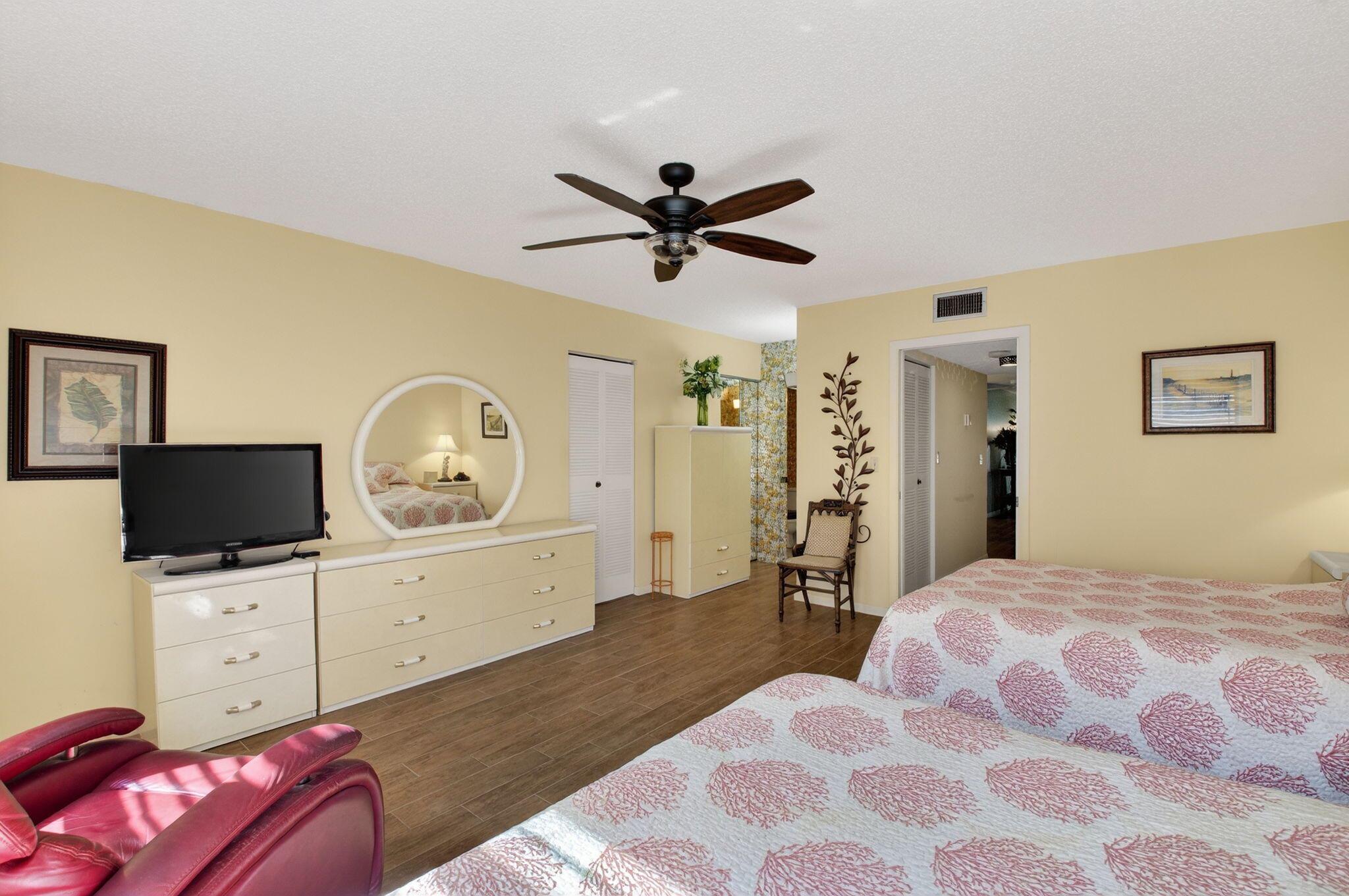 HIGH POINT OF DELRAY SEC - Residential