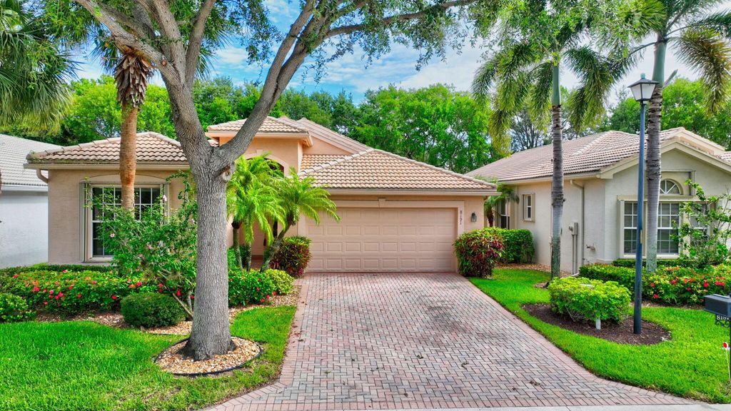 Photo of 8191 Playa Del Sur Boulevard, Lake Worth, FL 33467 (MLS # R11104582)