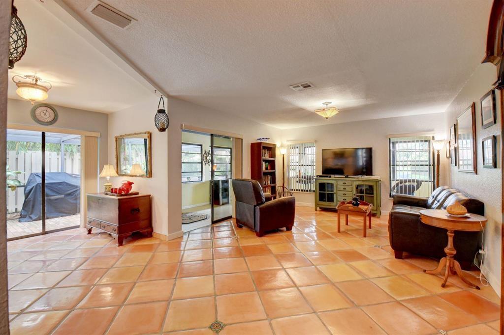 RAINBERRY BAY SEC 4 - Residential