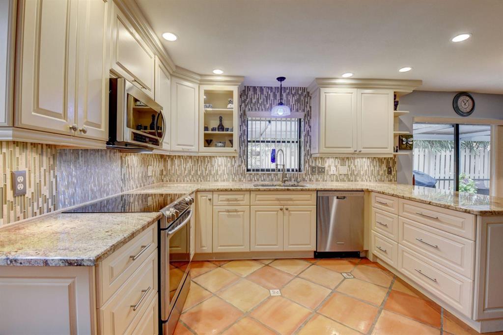 RAINBERRY BAY SEC 4 - Residential