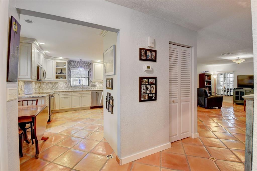 RAINBERRY BAY SEC 4 - Residential