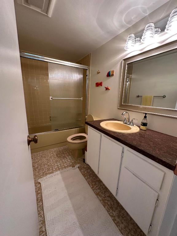 MEADOWBROOK LAKES VIEW - Residential Lease