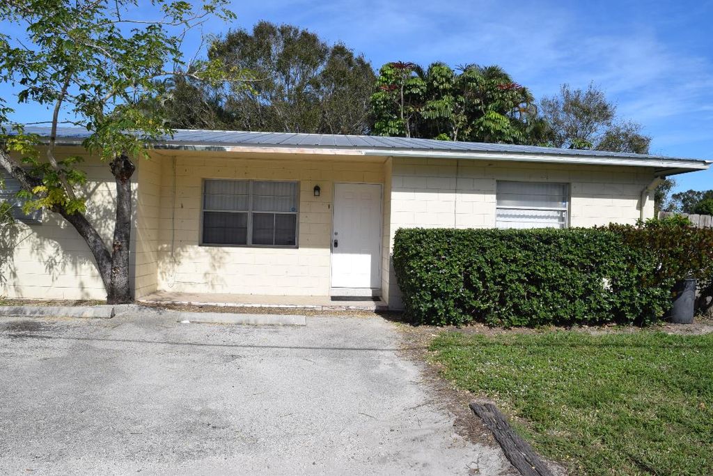Photo of 800 Kanner Drive #A, Fort Pierce, FL 34982 (MLS # R10942220)