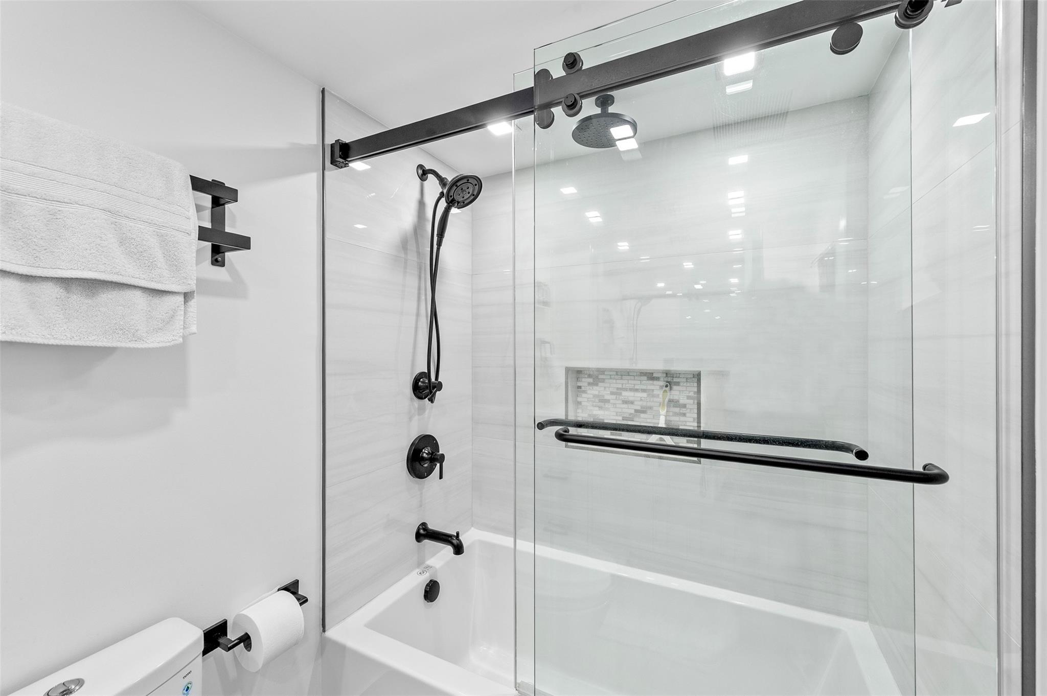 SOUTHPOINT CONDOS - Residential