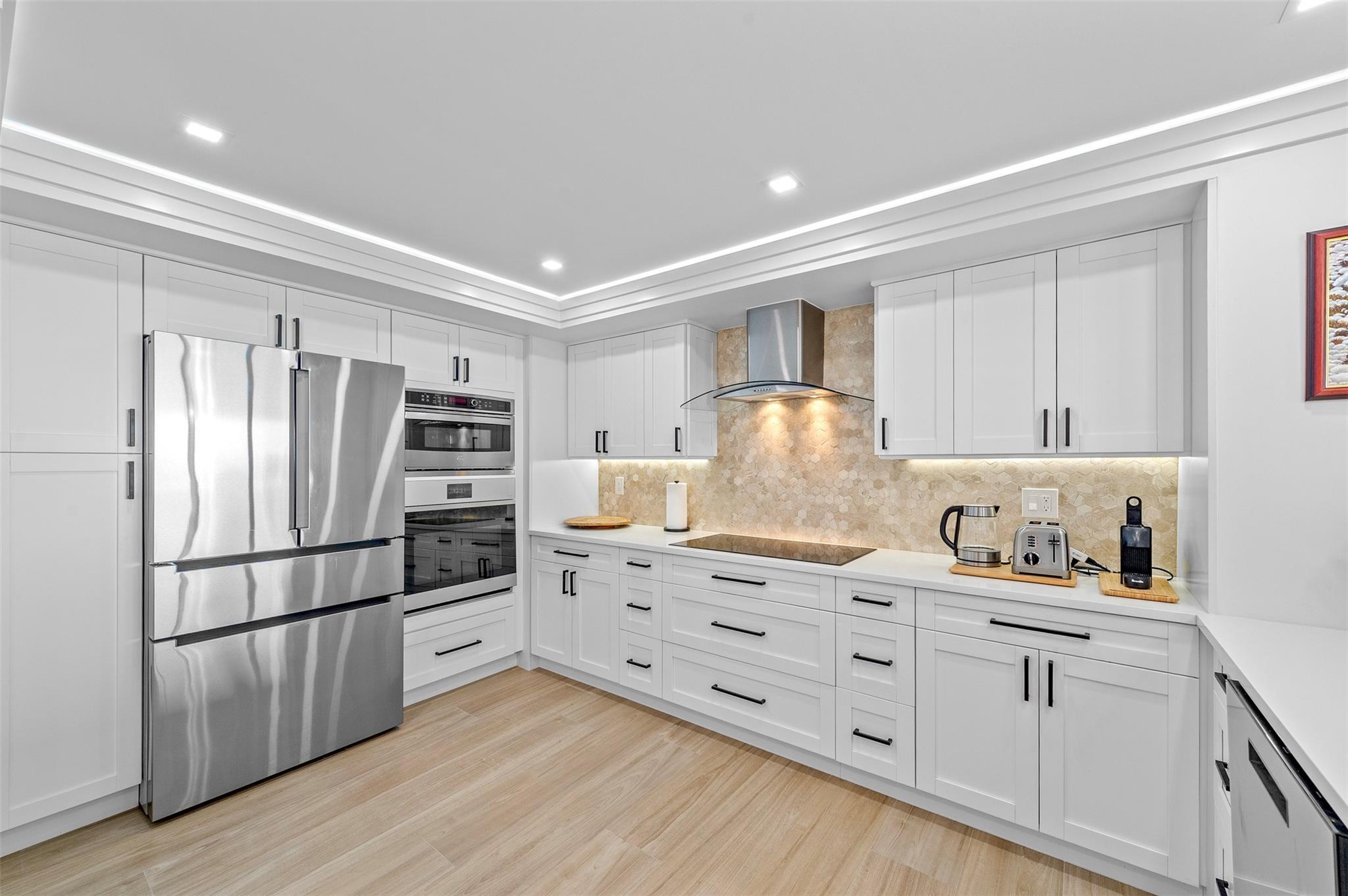 SOUTHPOINT CONDOS - Residential