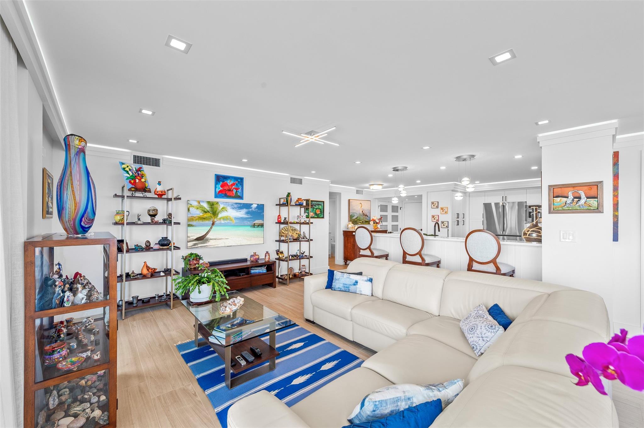 SOUTHPOINT CONDOS - Residential