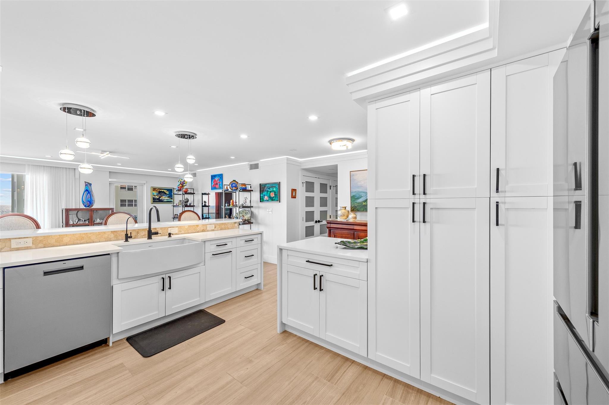 3410 Galt Ocean Dr 702N