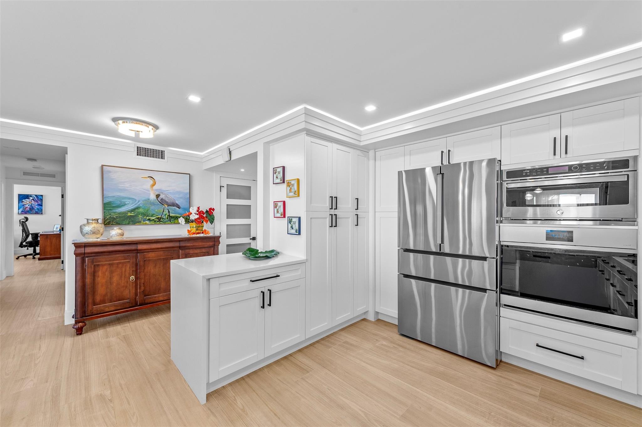 SOUTHPOINT CONDOS - Residential