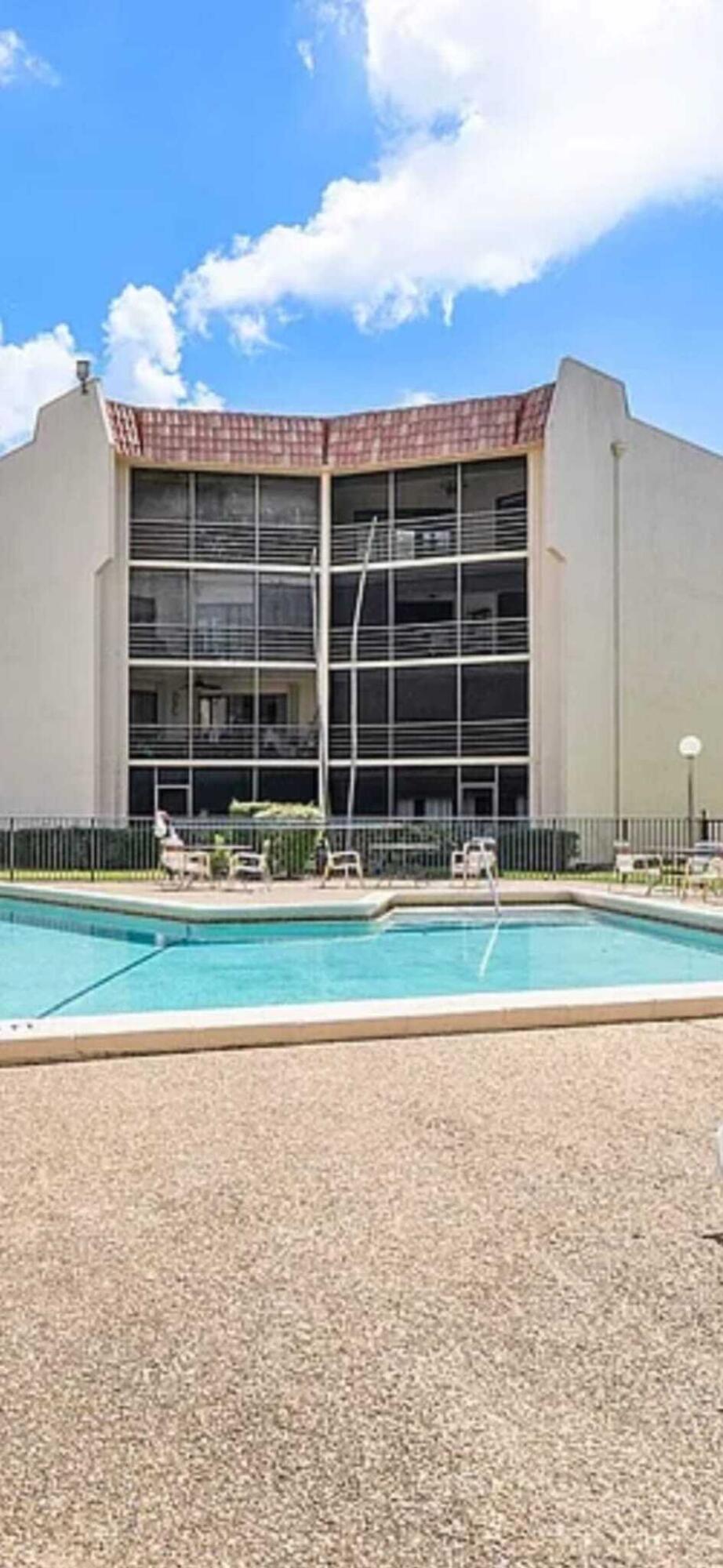 PLANTATION CLUB C CONDO - Residential