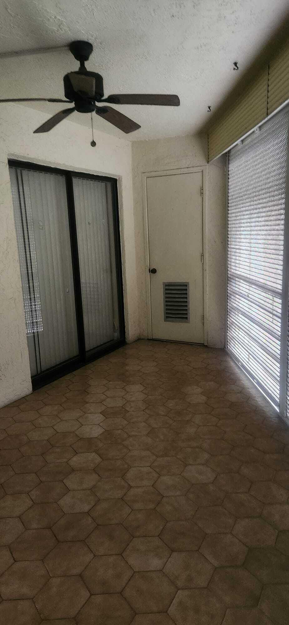 PLANTATION CLUB C CONDO - Residential