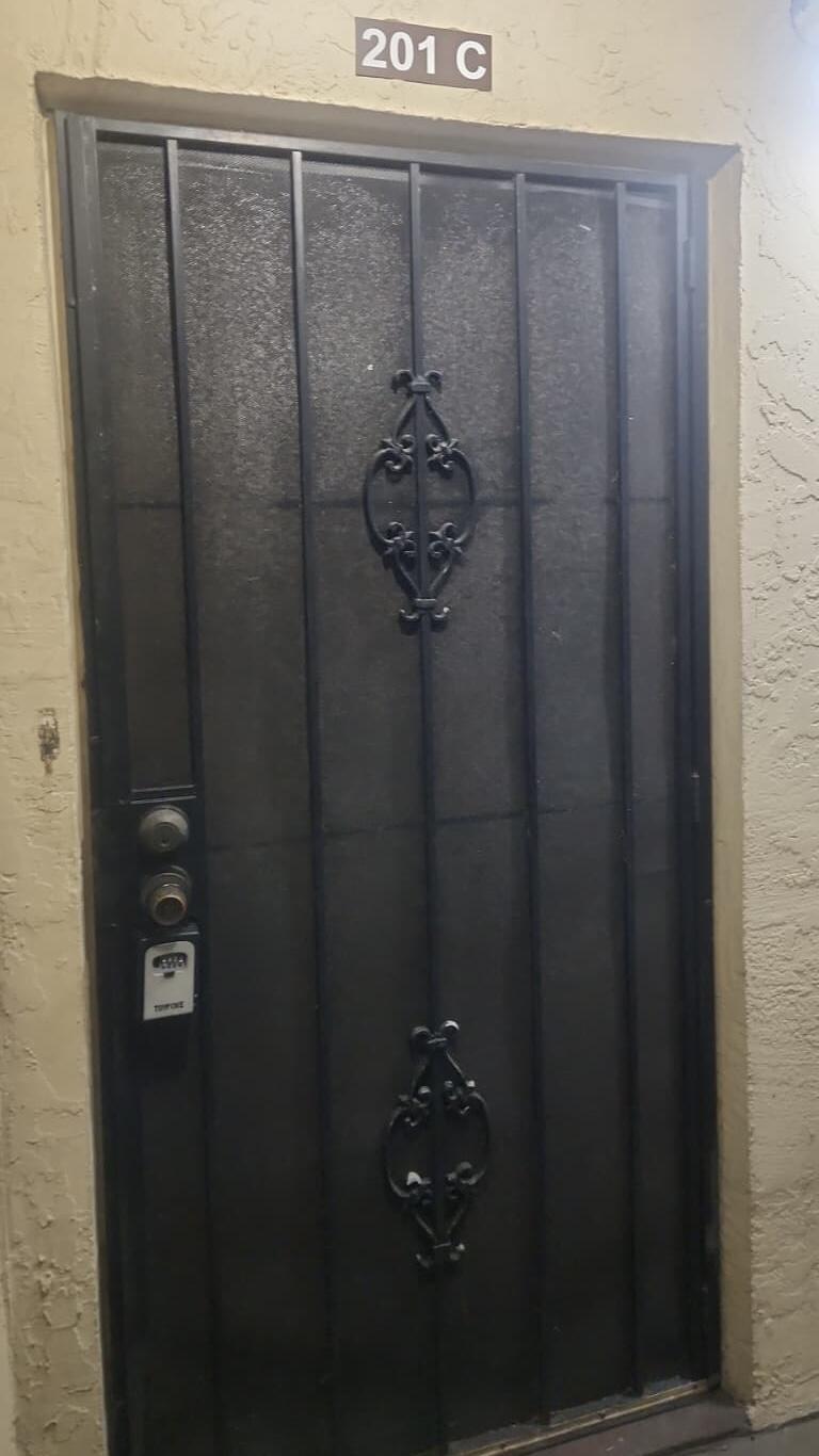 PLANTATION CLUB C CONDO - Residential