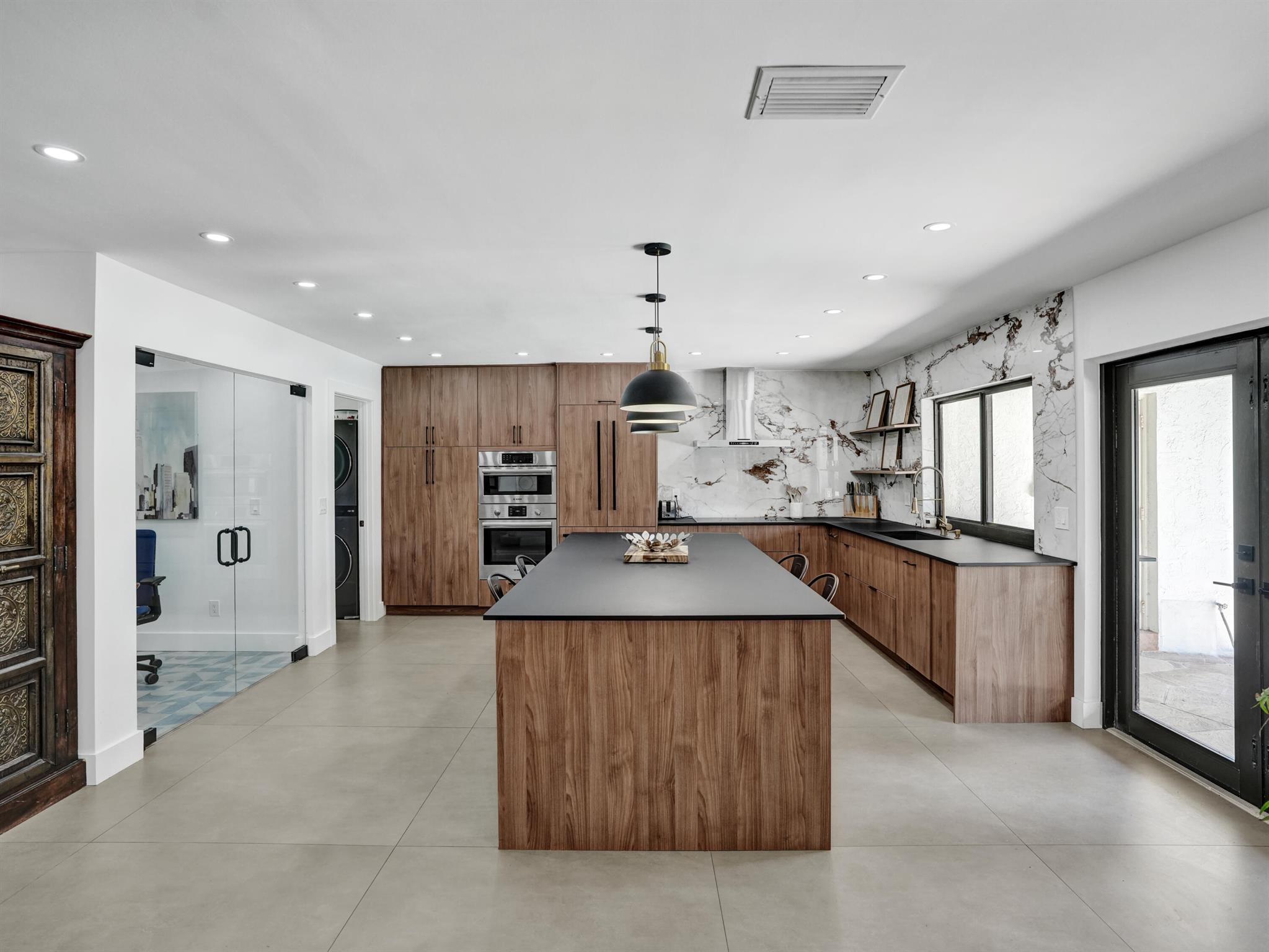 2708 NW 26th Circle