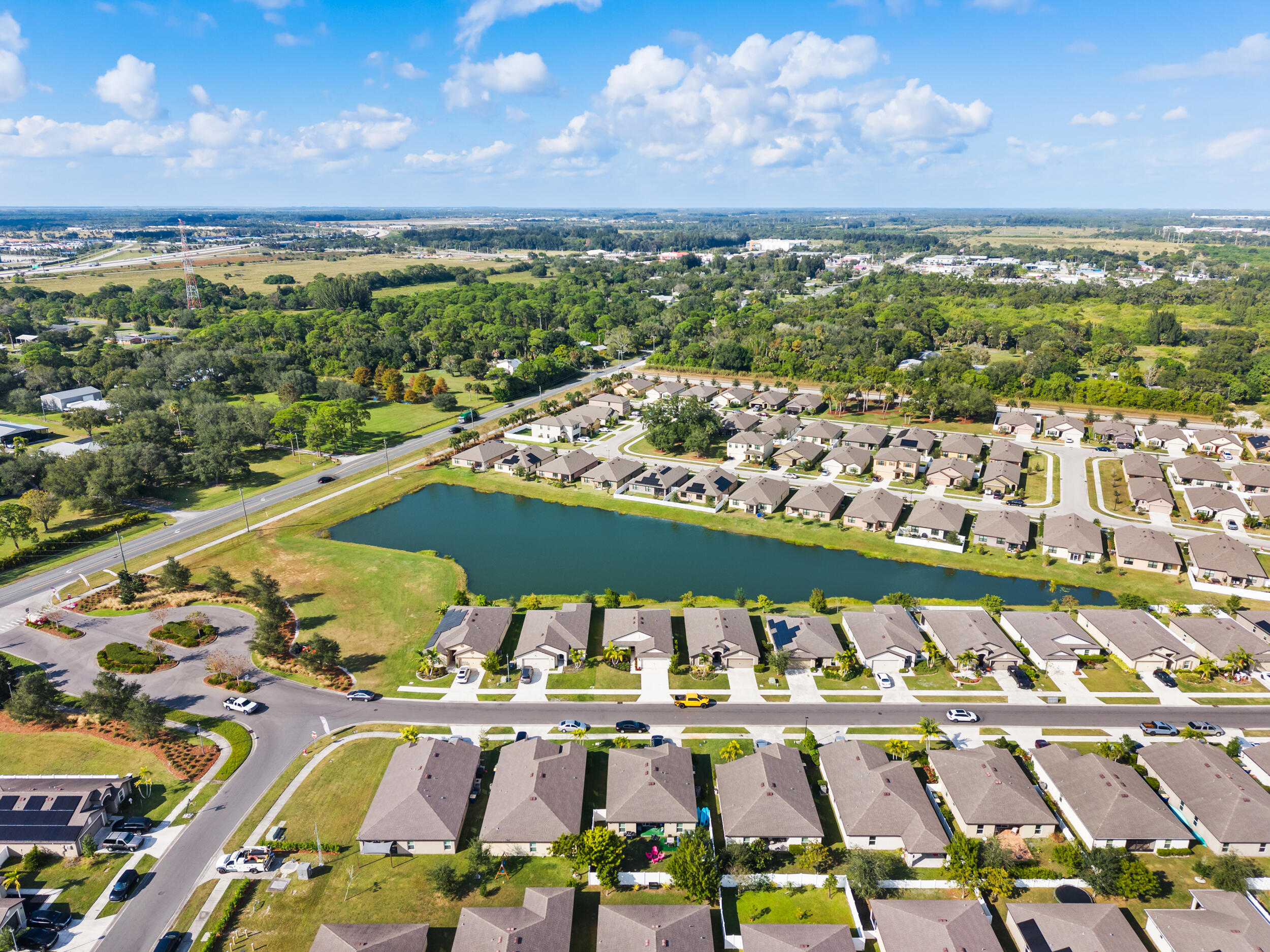 CELEBRATION POINTE - Residential