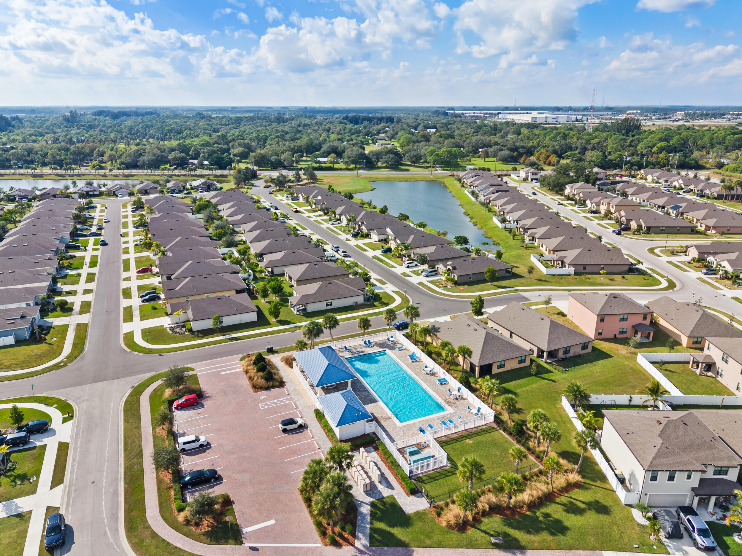 CELEBRATION POINTE - Residential