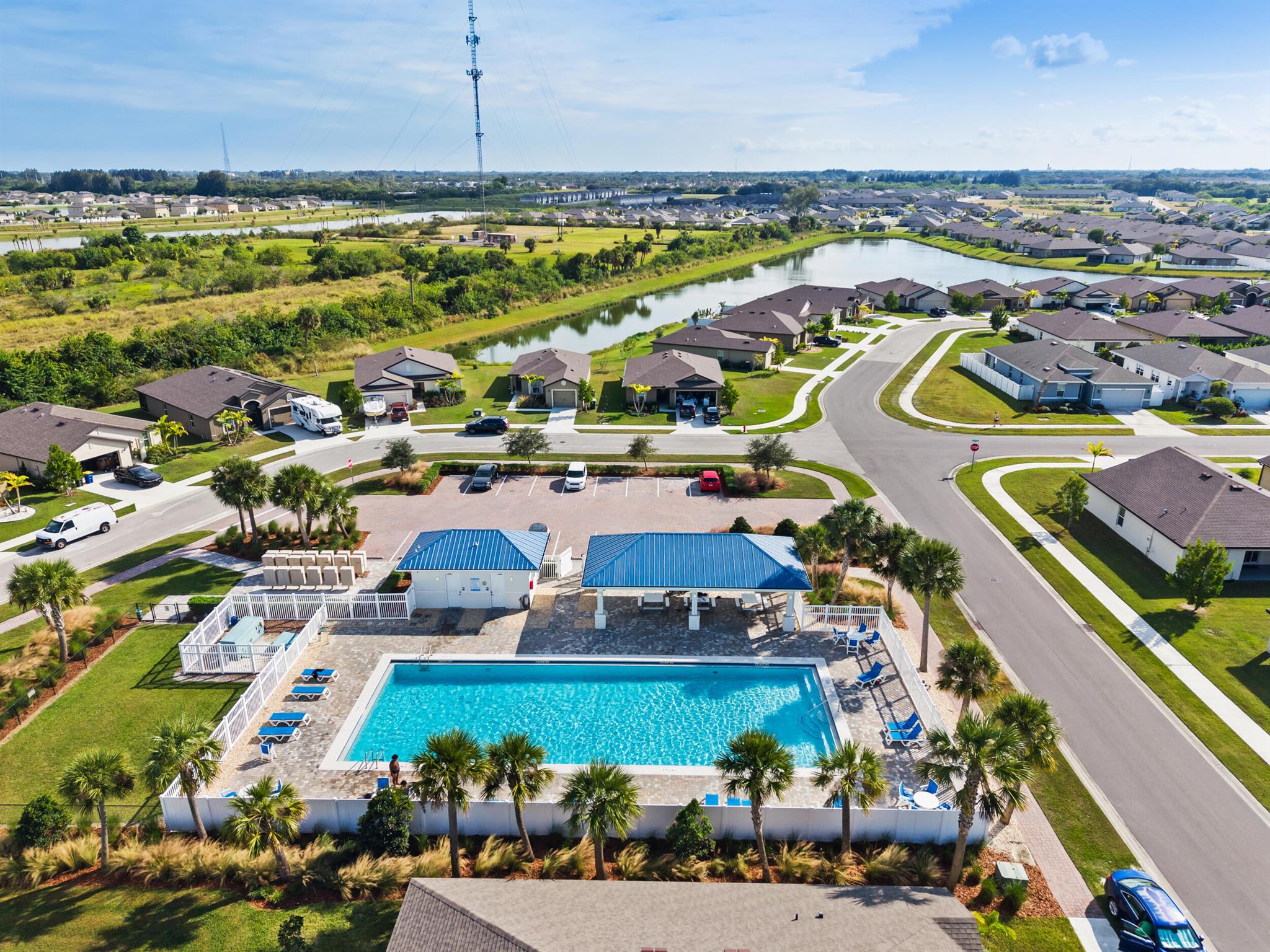 CELEBRATION POINTE - Residential