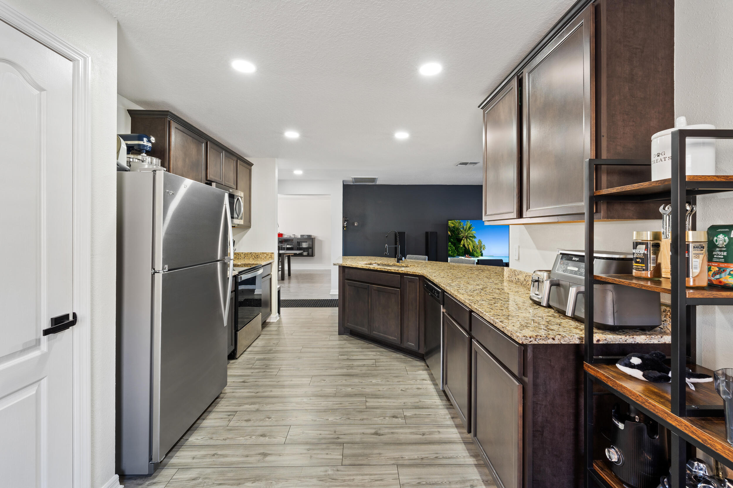 CELEBRATION POINTE - Residential