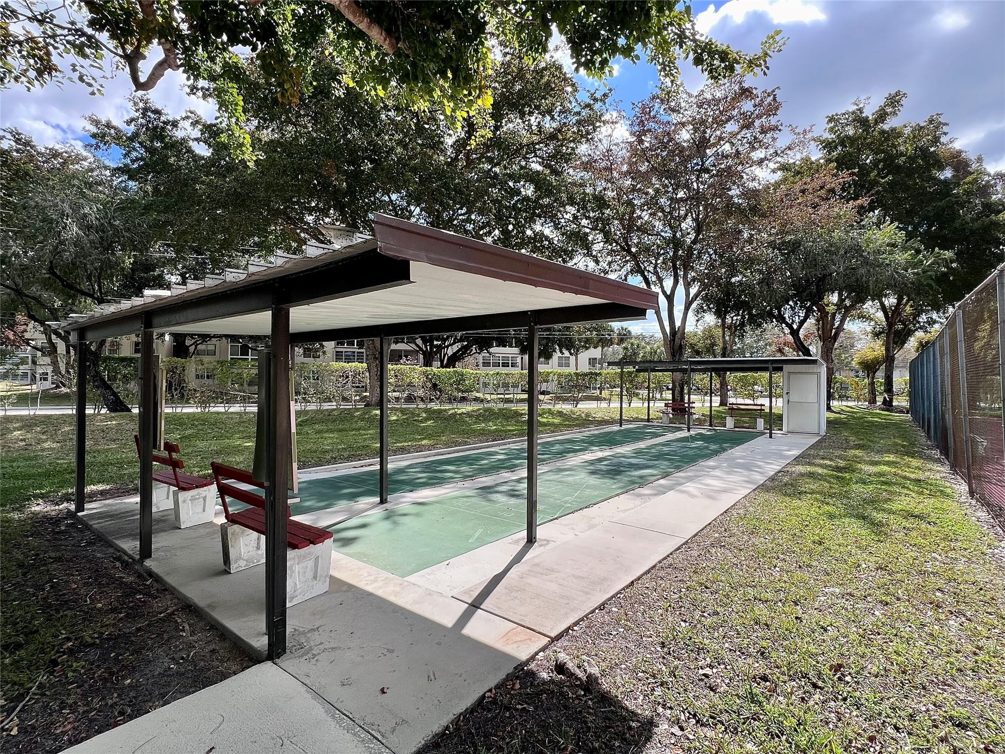 TAMARAC GARDENS - Residential