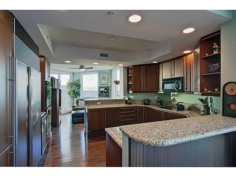 LAS OLAS GRAND - Residential