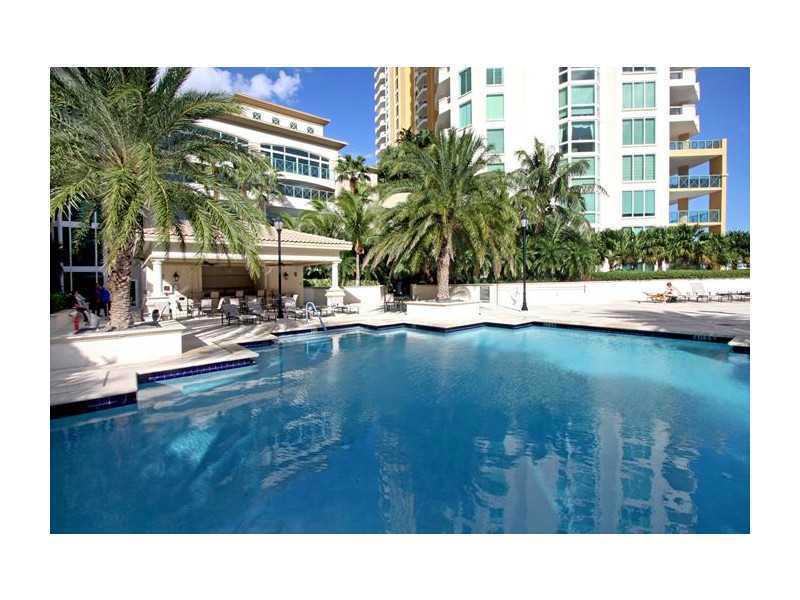 LAS OLAS GRAND - Residential