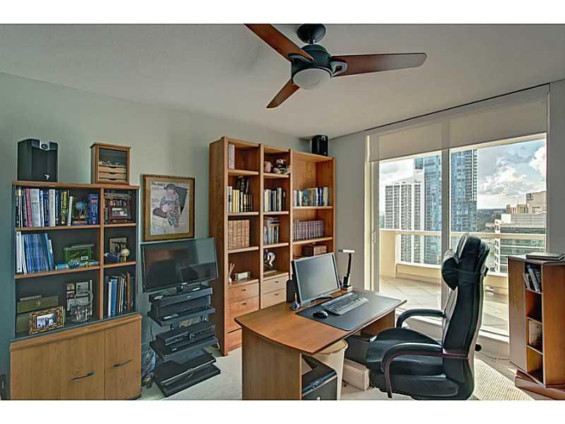 LAS OLAS GRAND - Residential