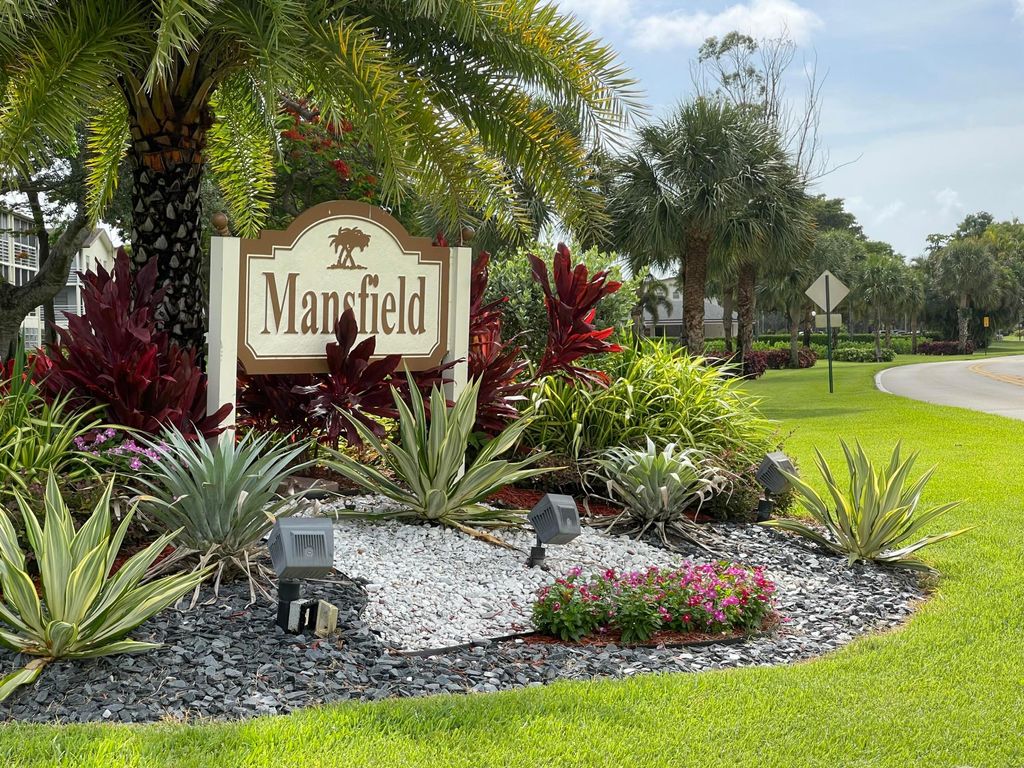 Photo of 27 Mansfield Fld, Boca Raton, FL 33434 (MLS # B26009216)