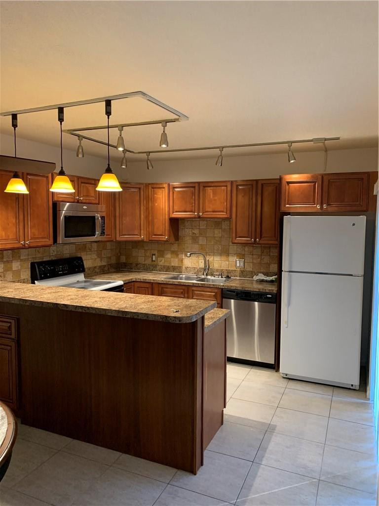 Delray Oaks West Condo1 - Residential Lease