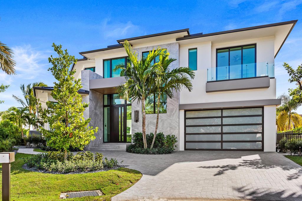 Photo of 972 Allamanda Drive, Delray Beach, FL 33483 (MLS # R10932172)