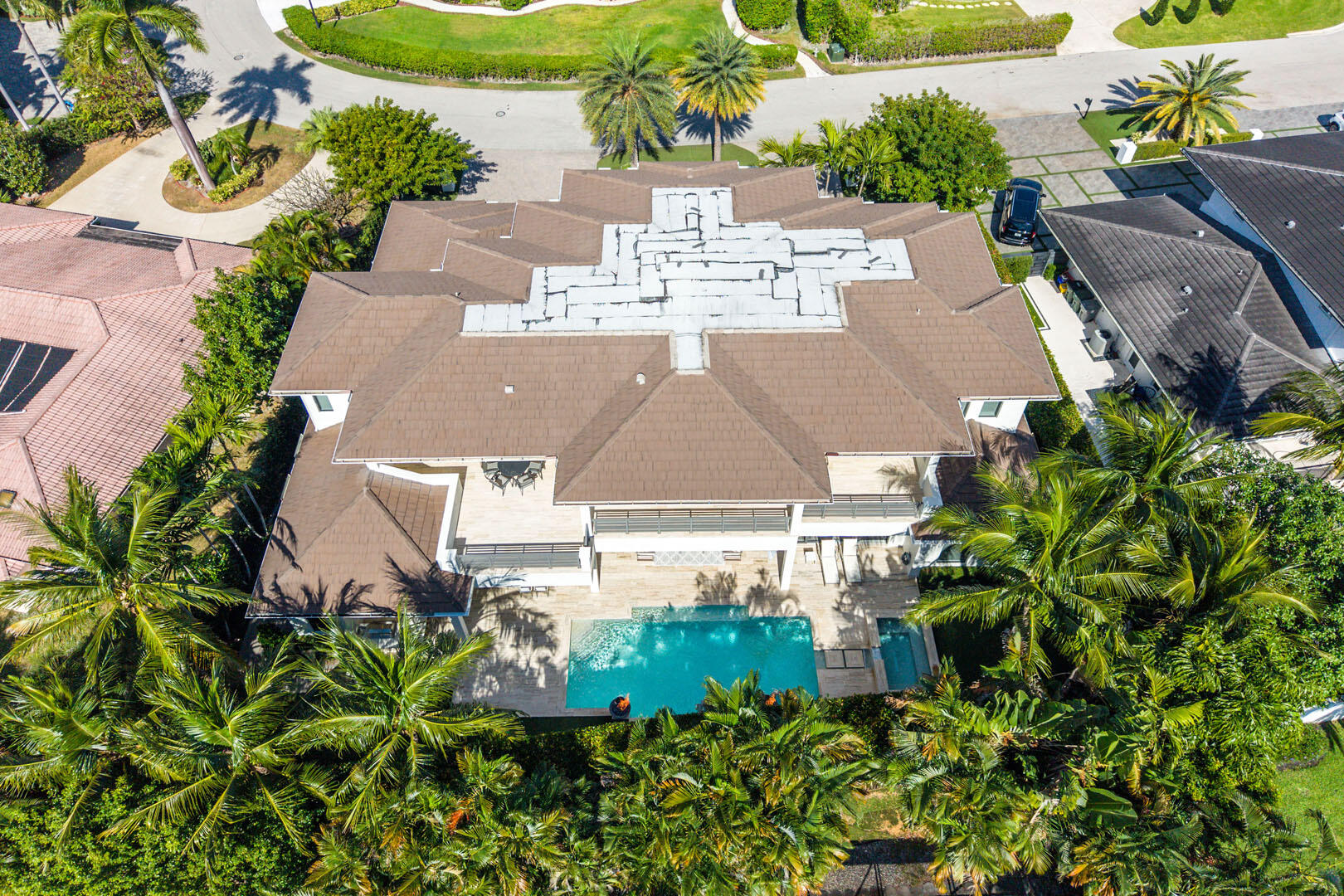 ROYAL PALM YACHT & COUNTRY CLUB - Residential