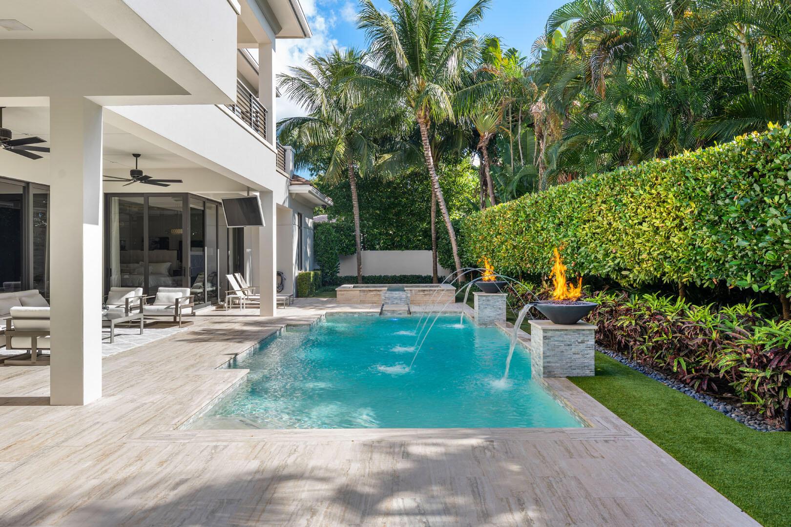 ROYAL PALM YACHT & COUNTR - Residential