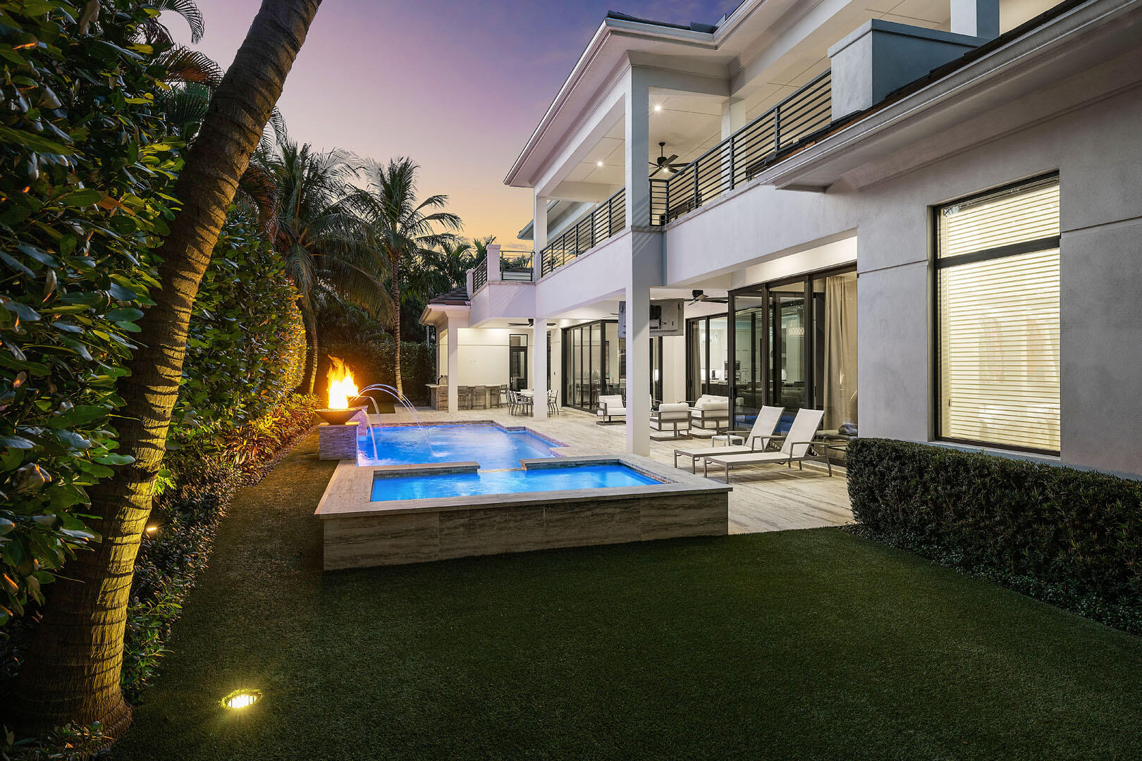 ROYAL PALM YACHT & COUNTRY CLUB - Residential