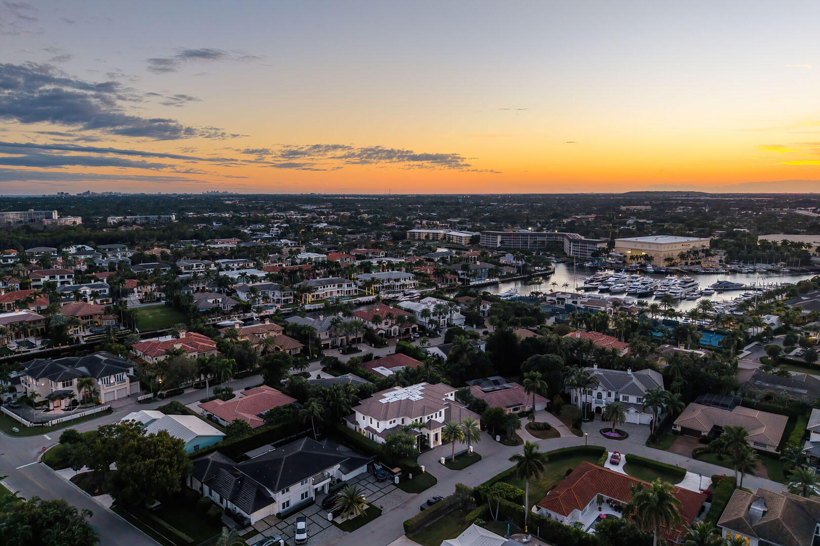 ROYAL PALM YACHT & COUNTRY CLUB - Residential