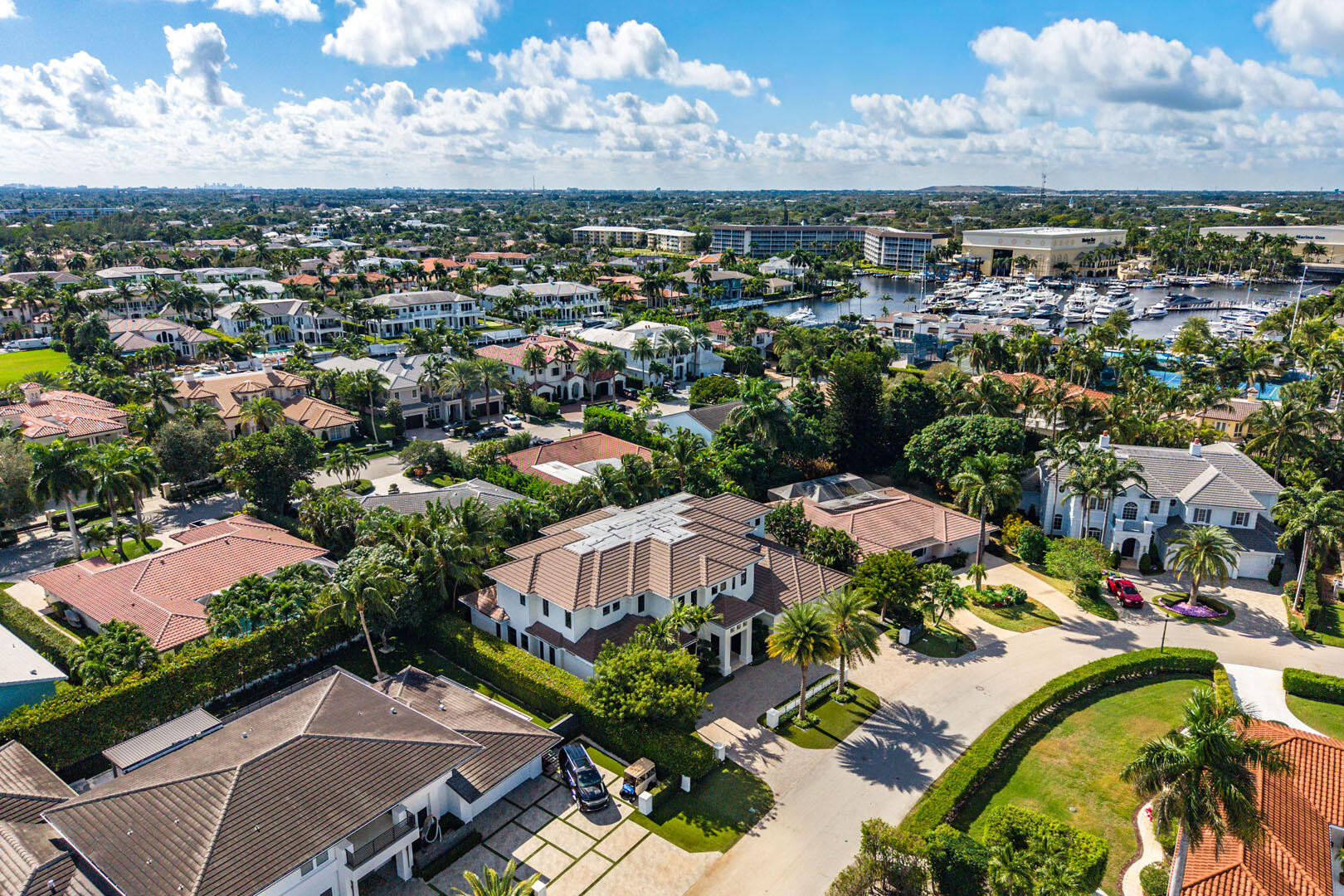 ROYAL PALM YACHT & COUNTRY CLUB - Residential