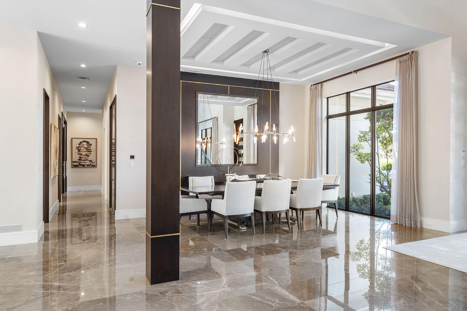 ROYAL PALM YACHT & COUNTRY CLUB - Residential